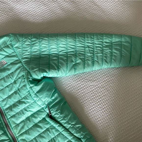 The North Face Mossbud Swirl Reversible Coat - Picture 3 of 10